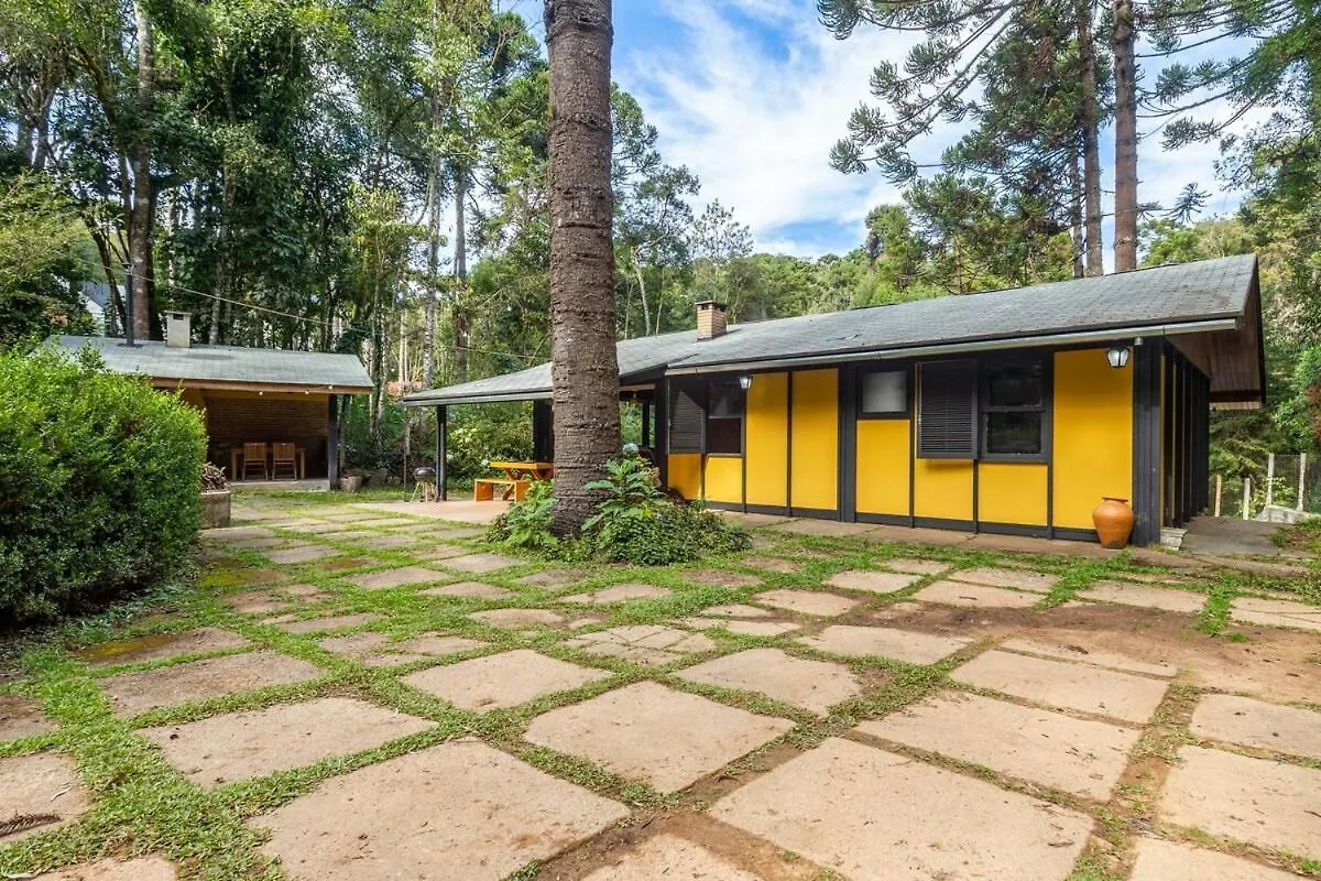 Cabana Em Terreno Amplo, Pet Friendly Campos do Jordao Brazil